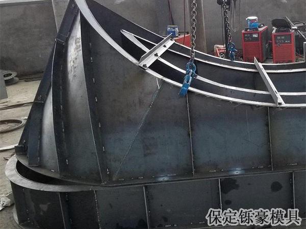 高速公路收费岛模具