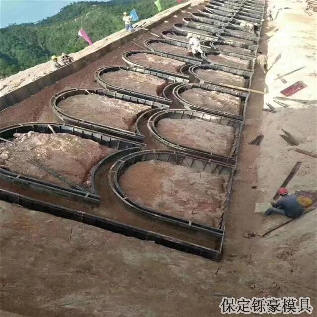 拱形护坡模具
